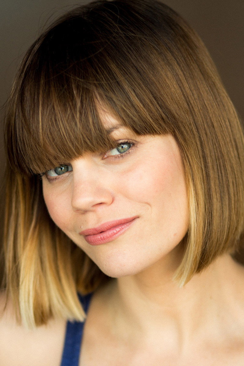 Samantha Shelton as Emily Manning in Moving Alan