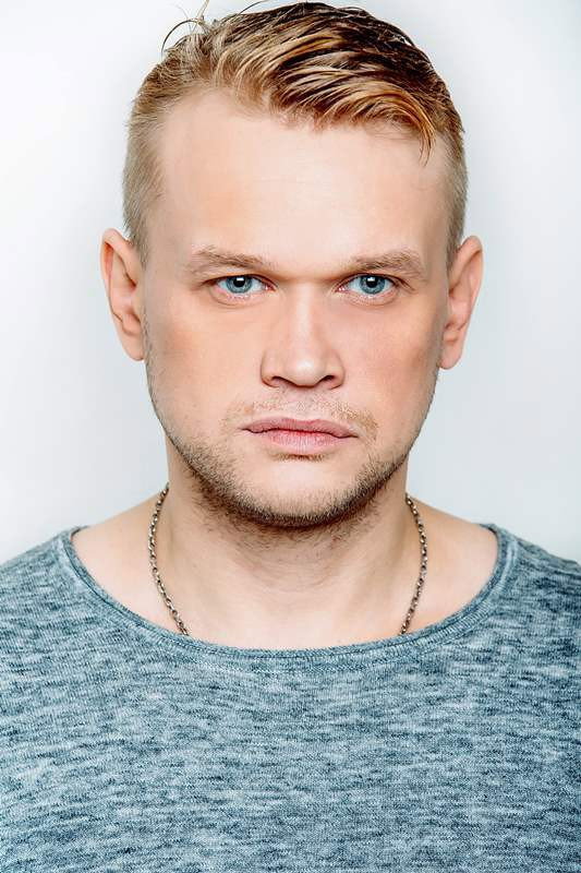 Яков Шамшин as Igor Snigeryov in Аз воздам