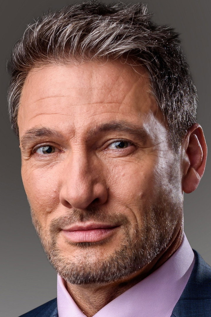 Dieter Bach as M. Silberstein in Trabanten