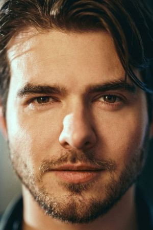 Dan Robins as Dylan in Amityville Scarecrow 2