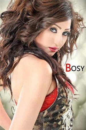 بوسي as أوشا in Professional Guys