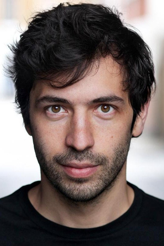 Paul Gorostidi as Max in 4x6