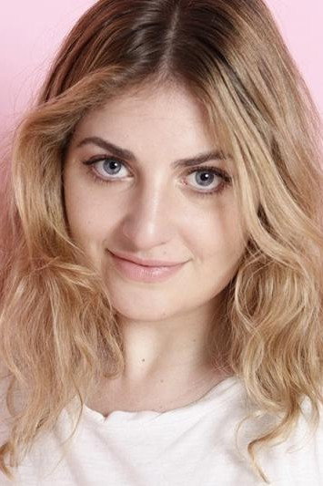 Laila Maltz as Luisa in A Family Submerged