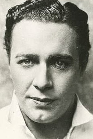 Jack Dougherty as Jesse Canfield in The Meddler