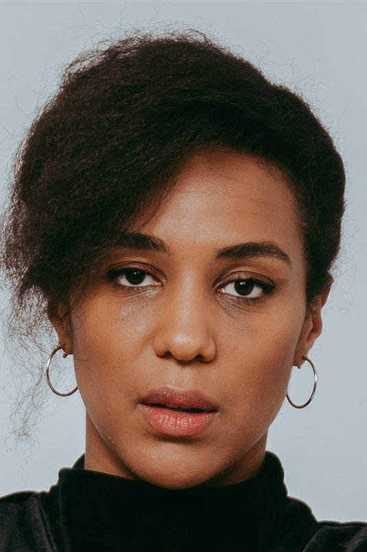 Oumaima Bahri as Jihene in Silentium