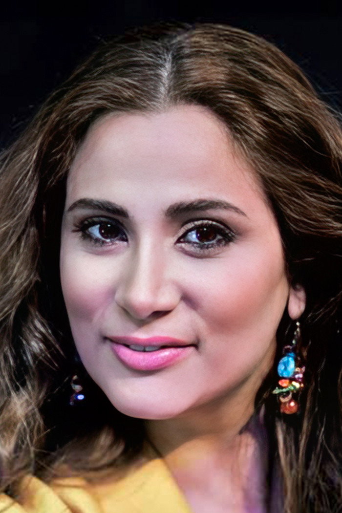 Lana Zreik as Salwa in 200 Meters