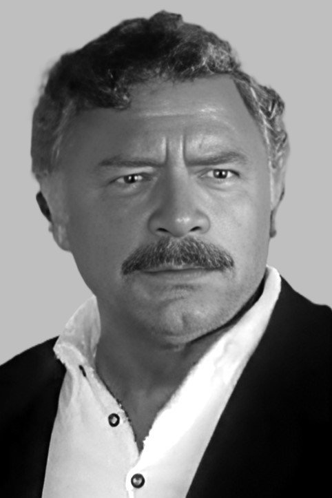 Nikša Stefanini as Filip Tudor in The American Yacht in the Split Harbour