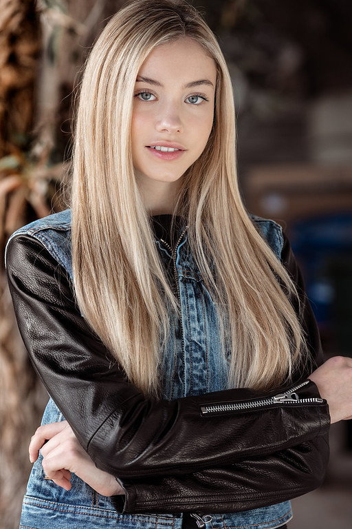 Jessica Treska as Bean in BAB