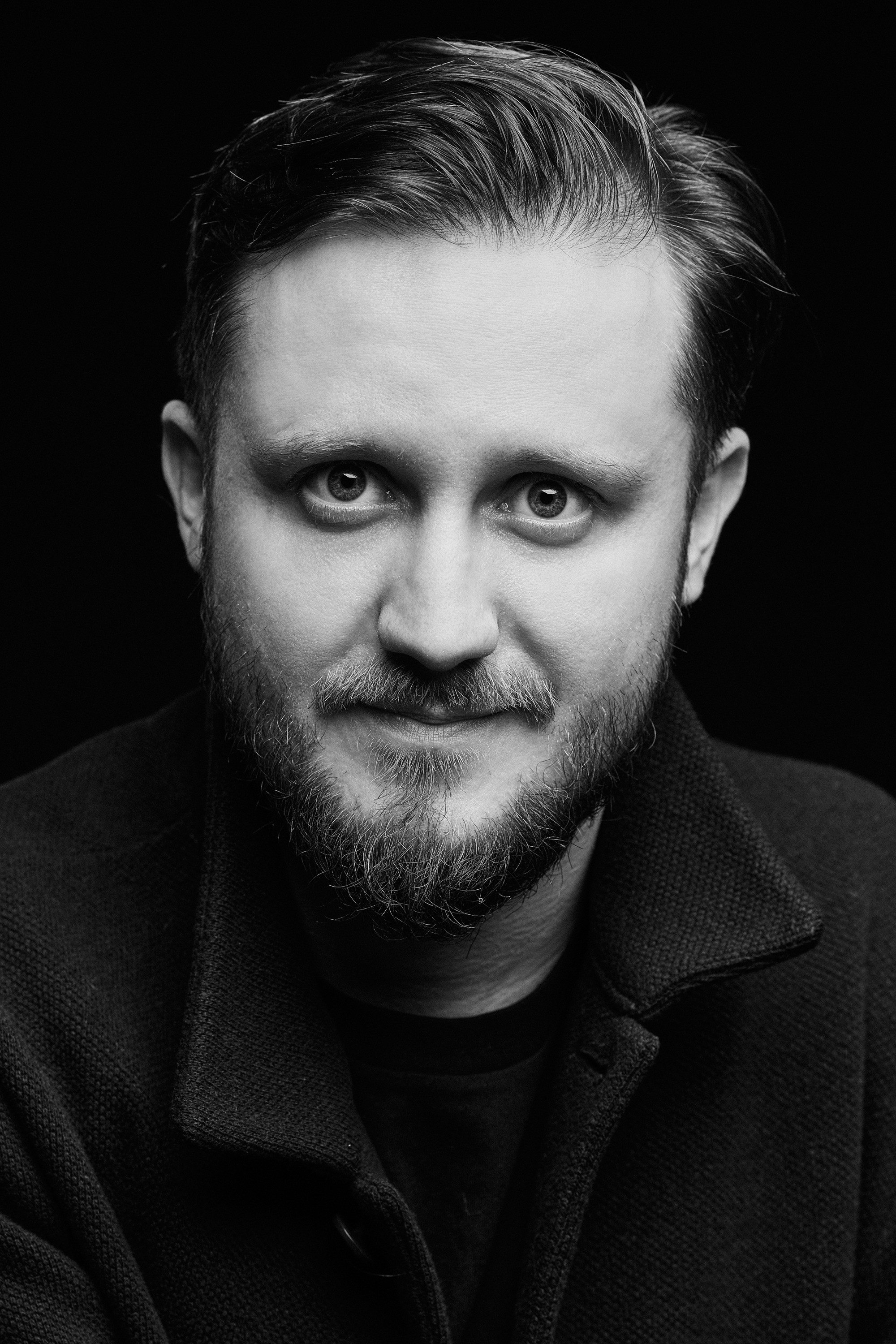 Mikk Jürjens as Oskar in Julius