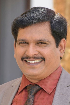 Sivannarayana Naripeddi as Swami Nandan in Devika & Danny