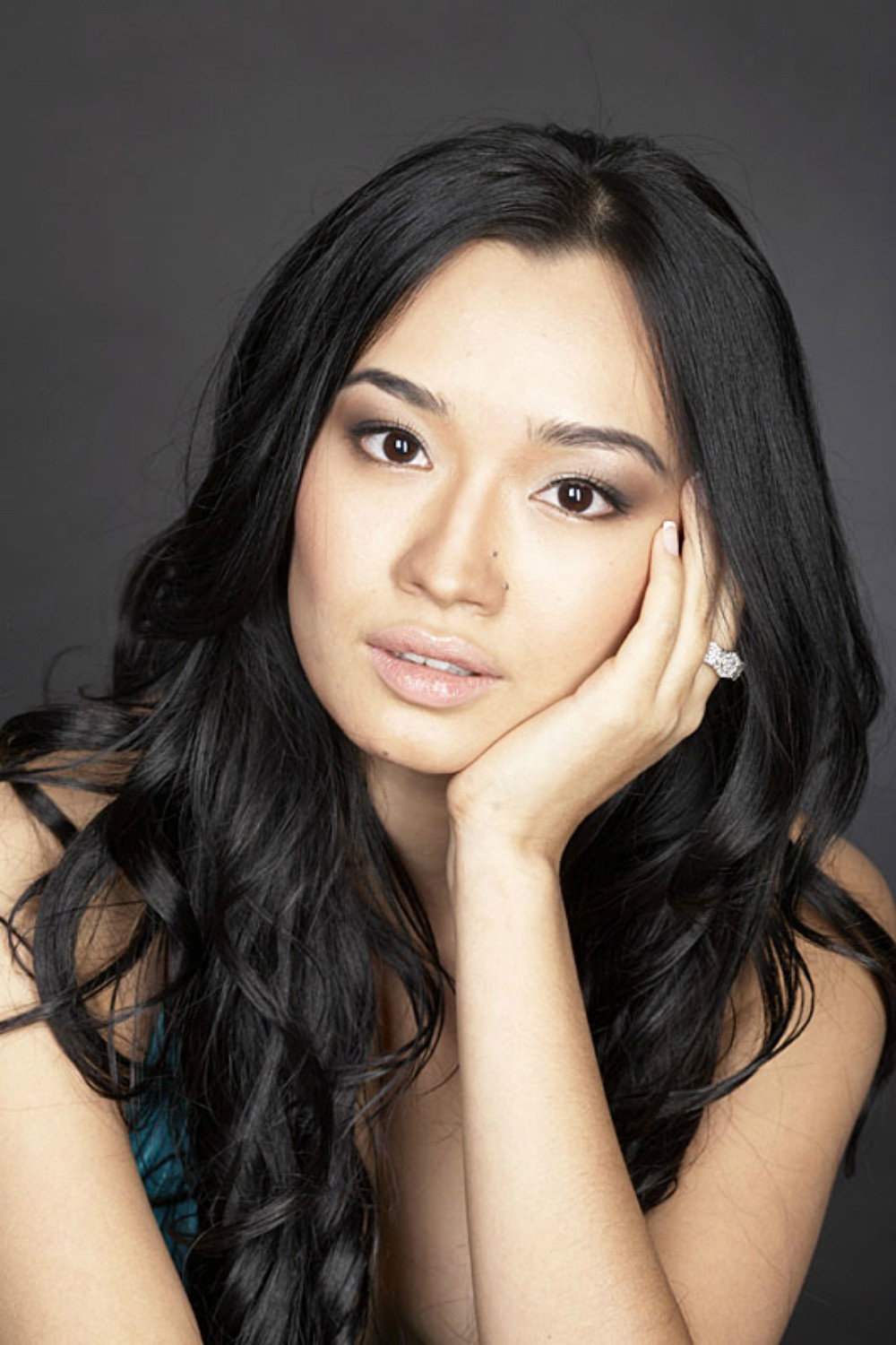 Karlygash Mukhamedzhanova as Zhanna in The Liquidator