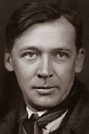 Пётр Бакшеев as Tvorogov in The Hawk's Nest