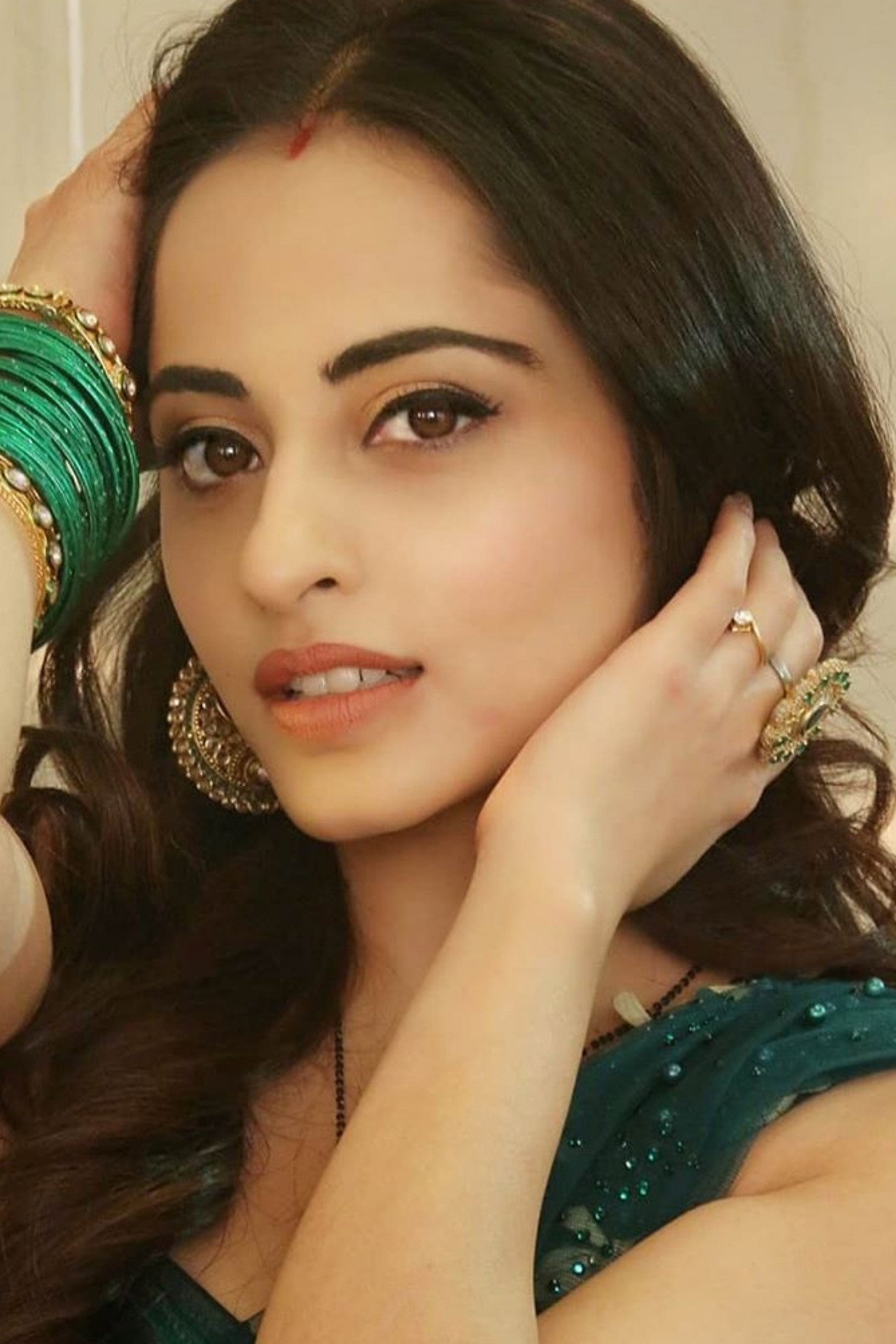 Niyati Fatnani as Asmita in Dear Ishq