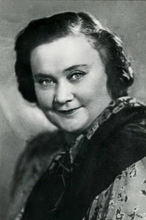 Ирина Зарубина as Vasilisa Egorovna in The Captain's Daughter
