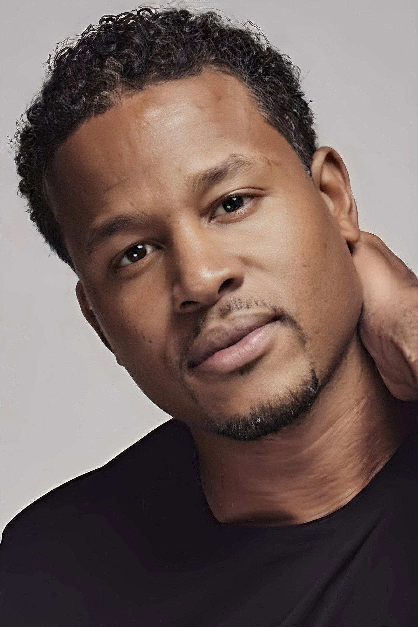 Golden Goodwin as Mike in Love Switch