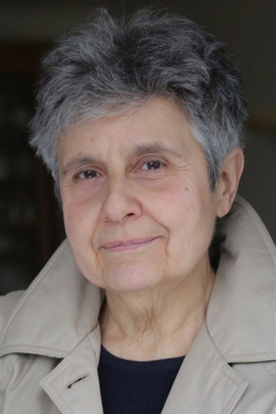 Myriam Azencot as Voisine avion in The Volcano