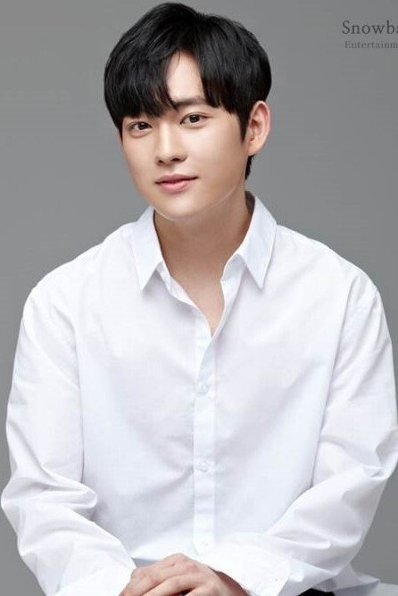 Choi Kyu-jin as Lee Ki-Hoon in Class of Lies