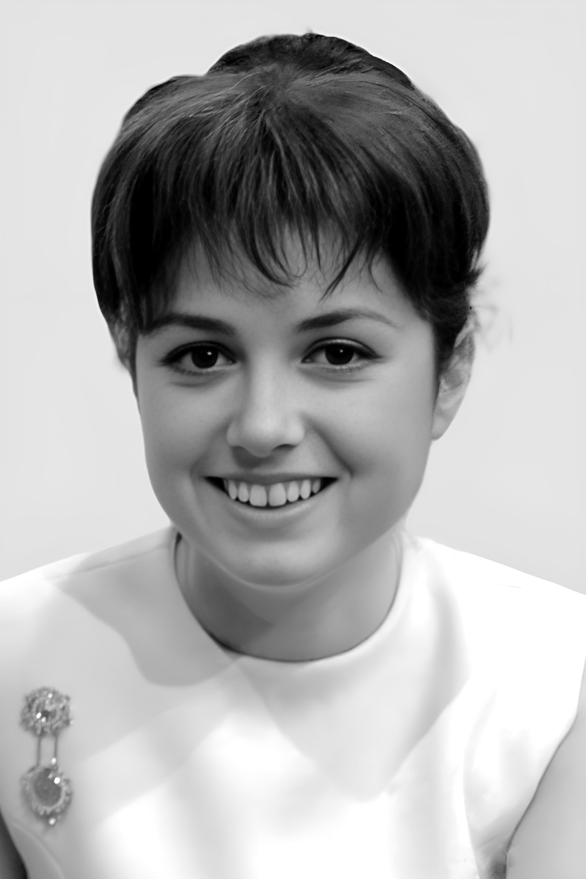 Gigliola Cinquetti as Madre Superiora in Knights of the Quest