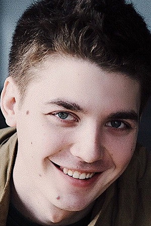 Никита Санаев as Phil in Superposition