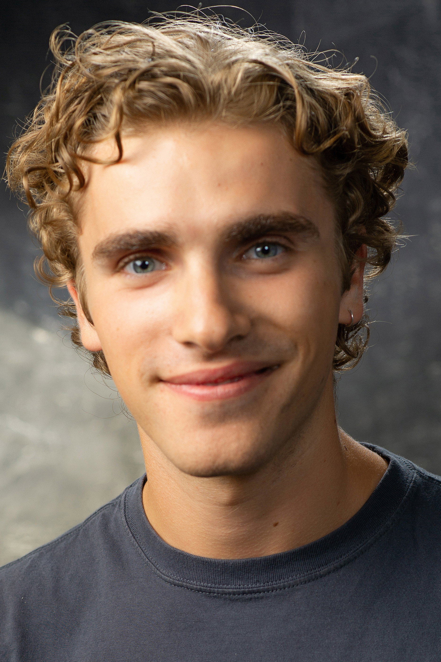 August Blanco Rosenstein as Mitch Hrlicka in Downtown Owl