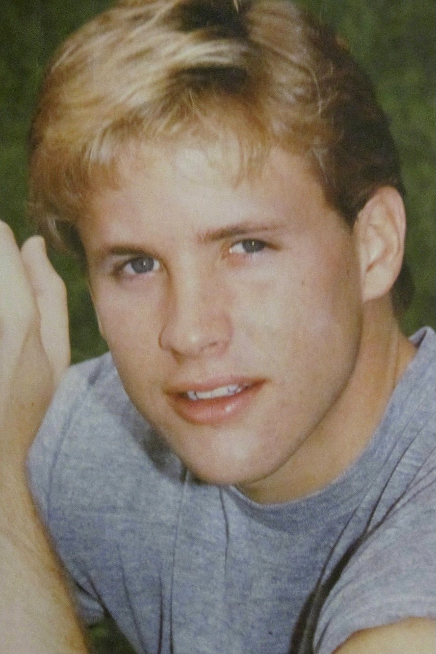 Paul Scherrer as Danny Garrett in Children of the Corn II: The Final Sacrifice