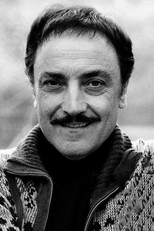 Paolo Carlini as Mario Delani in Roman Holiday