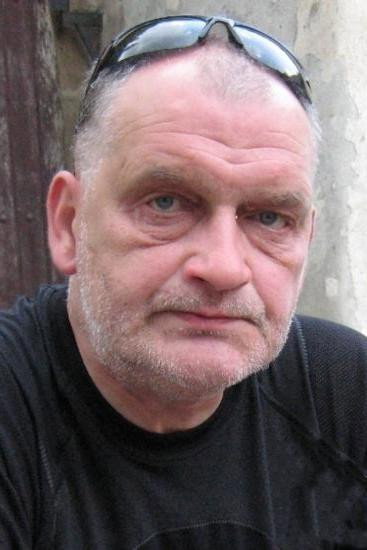 Ireneusz Kozioł as mieszkaniec kamienicy in All Soul's Day