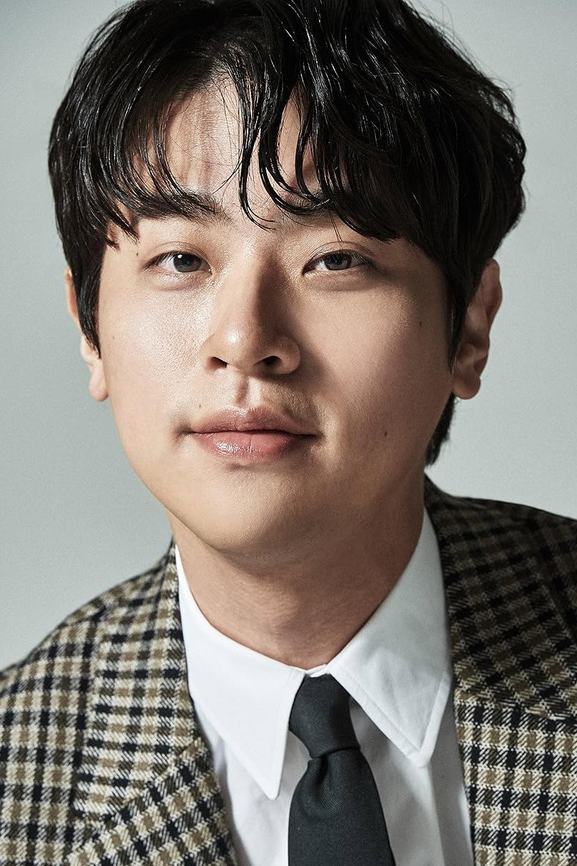 박정민 as Shin Young Bok in Adolescence Medley