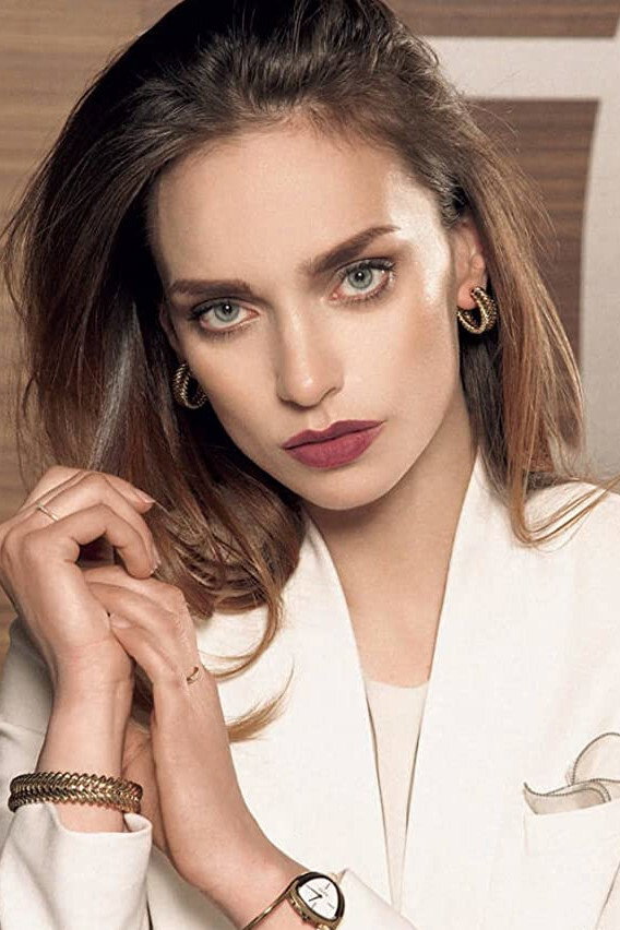Irena Milyankova as Nikolina in Don't Close Your Eyes