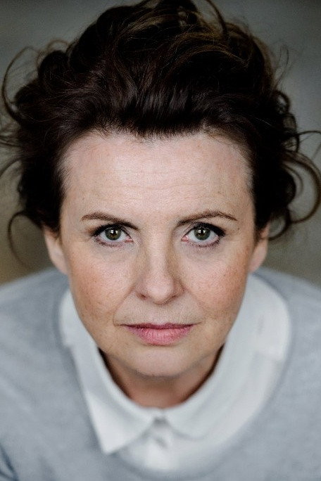 Ulli Maier as Avlis in Die Steintaler - Von wegen Homo sapiens