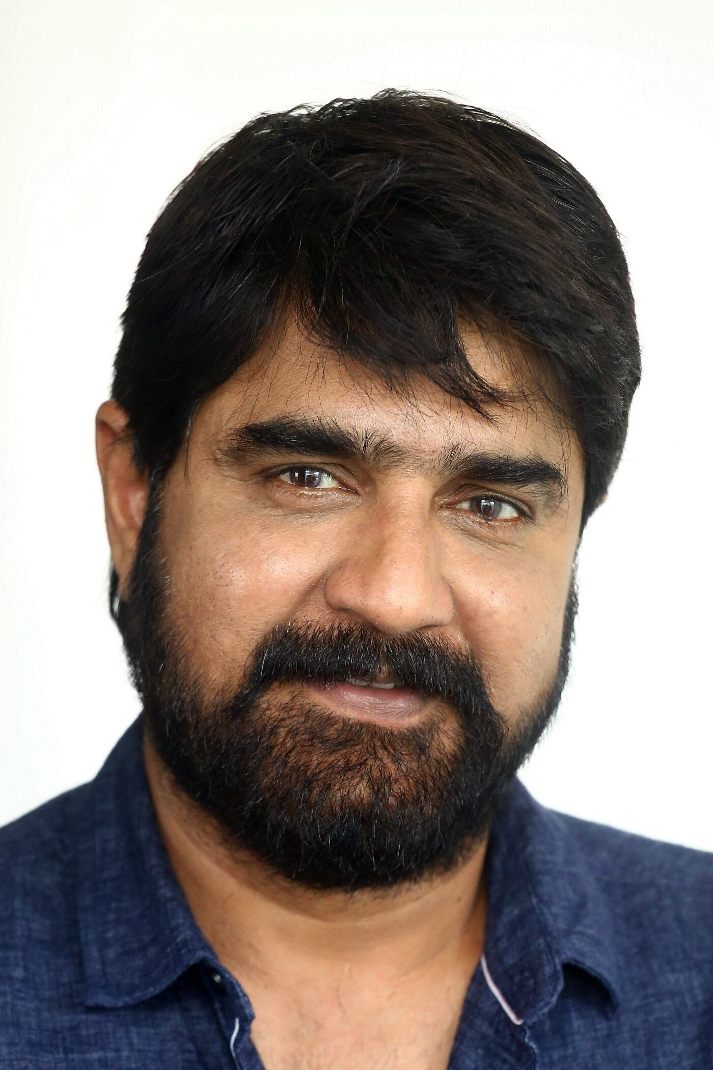 శ్రీకాంత్ as Britishu in Sambarala Yetti Gattu