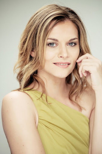Laura Locatelli as Laura in Ricomincio da TAAAC