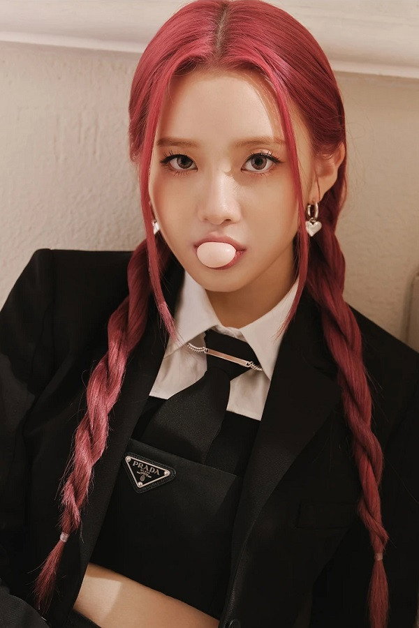 김나영 as Self in Do You LIGHTSUM
