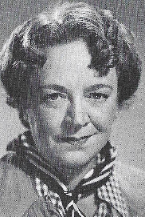 Alice Fleming as The Duchess in Cheyenne Wildcat