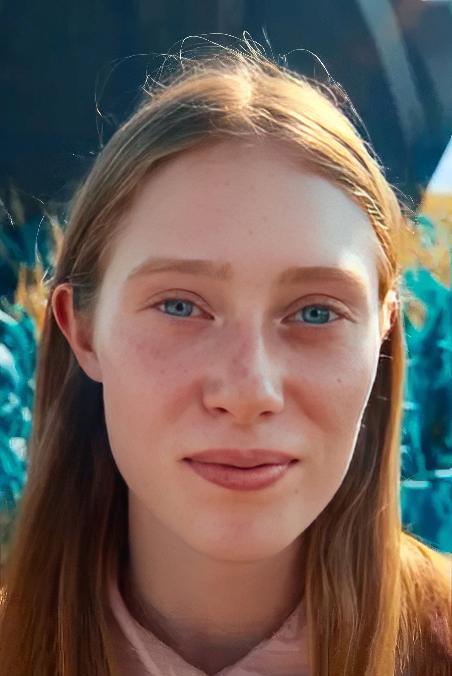 Julie Šoucová as Ema Černá / Amerikánka in Girl America