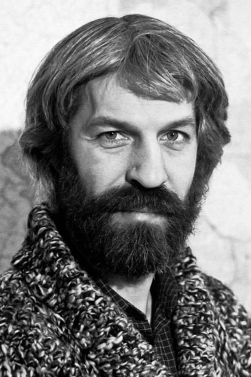 Борис Хмельницкий as Robin Hood in The Ballad of the Valiant Knight Ivanhoe
