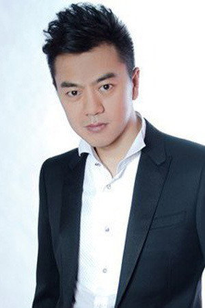 Pingyi Wang as Jia Qi in Hummingbird Attack