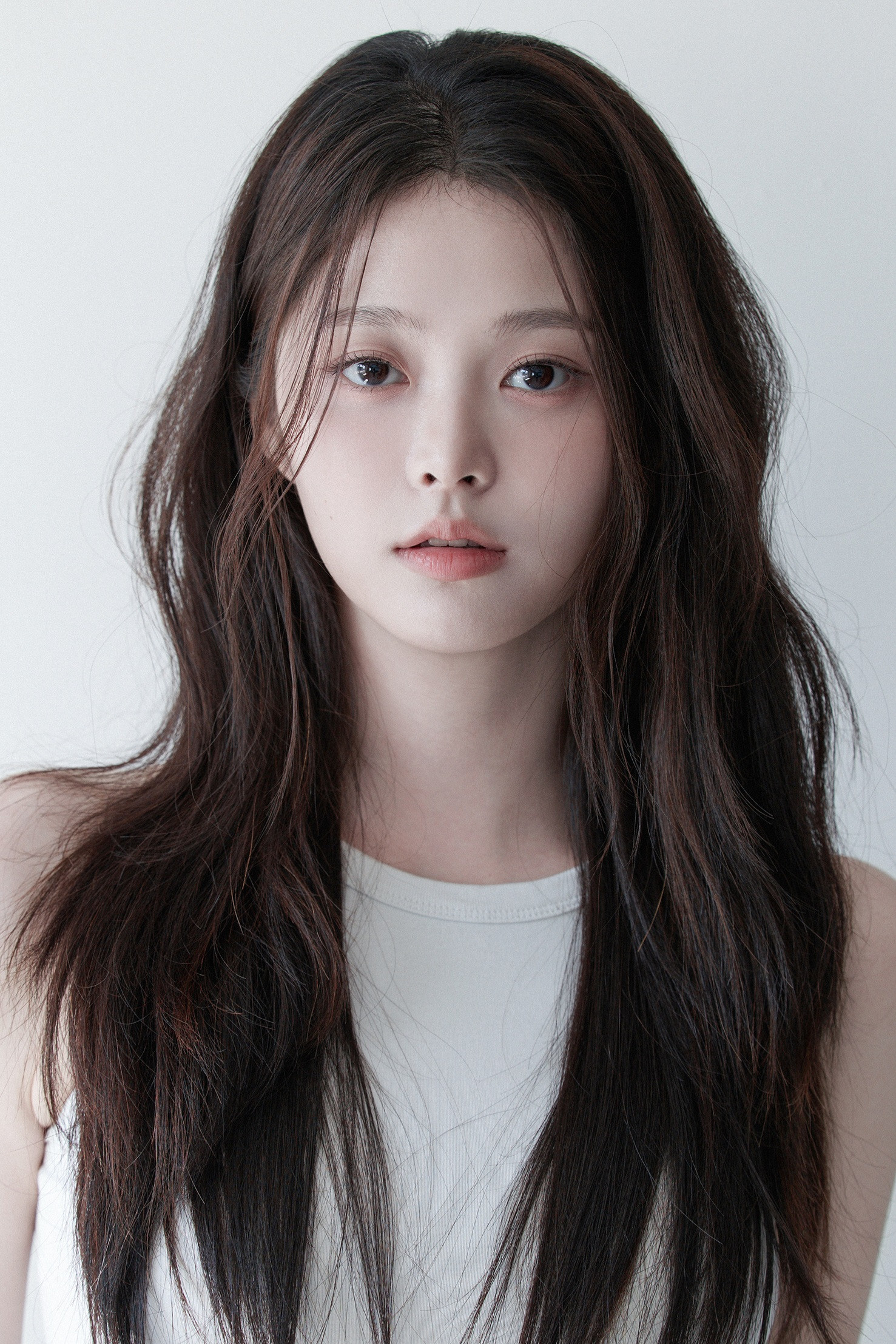 Park Ji-won as Oh Hee-Ji in A Love So Beautiful