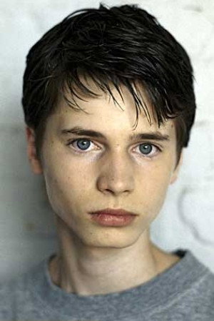 Nils Dommning as Karl in Rohtenburg