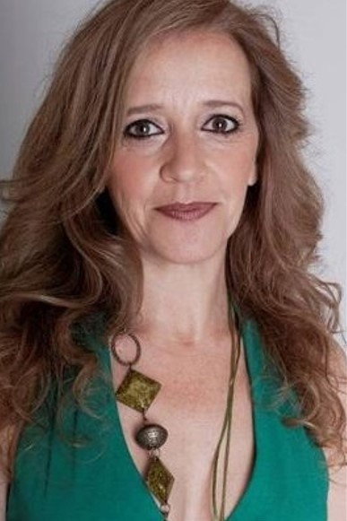 Cláudia Cadima as Fátima in Palavras Cruzadas