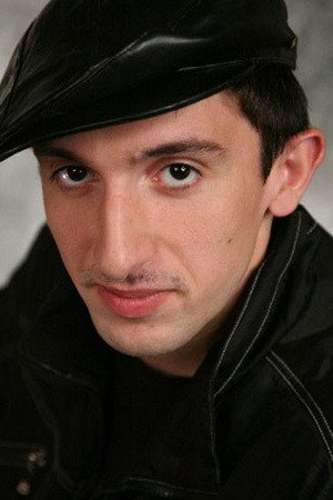 Али Алиев as Arbi in War Correspondent