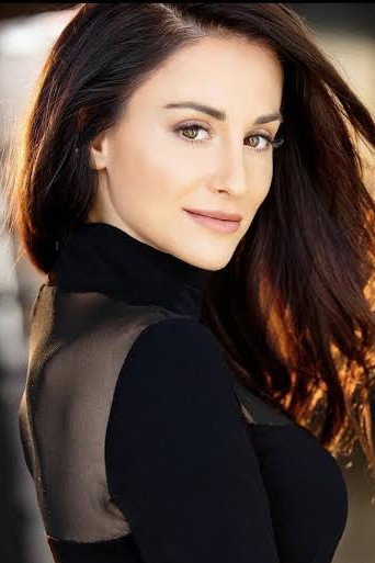 Tetiana Gaidar as Captain Zoe Valentine in Forsaken Mercenary