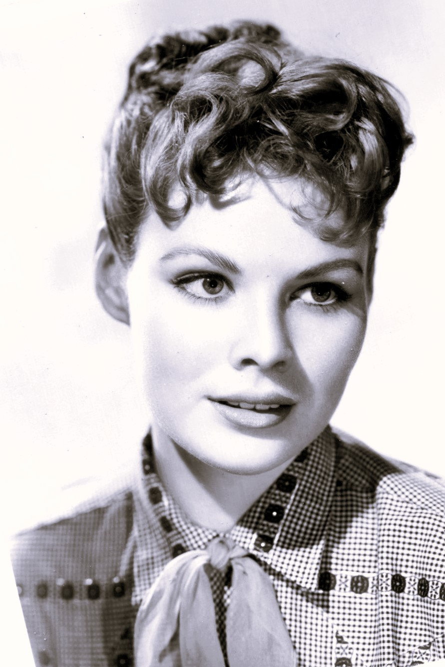 Jo Morrow as Laura Saunders in Doctor Death: Seeker of Souls