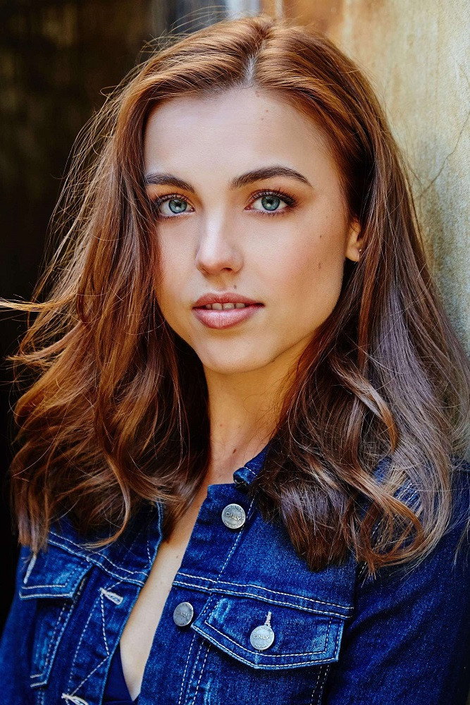 Tori Bailey as Young Suzie in The Little Things