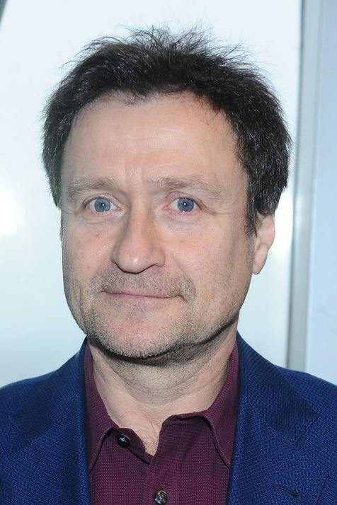 Jacek Kawalec as Lozinski 'Derkacz' in Crumbs of War