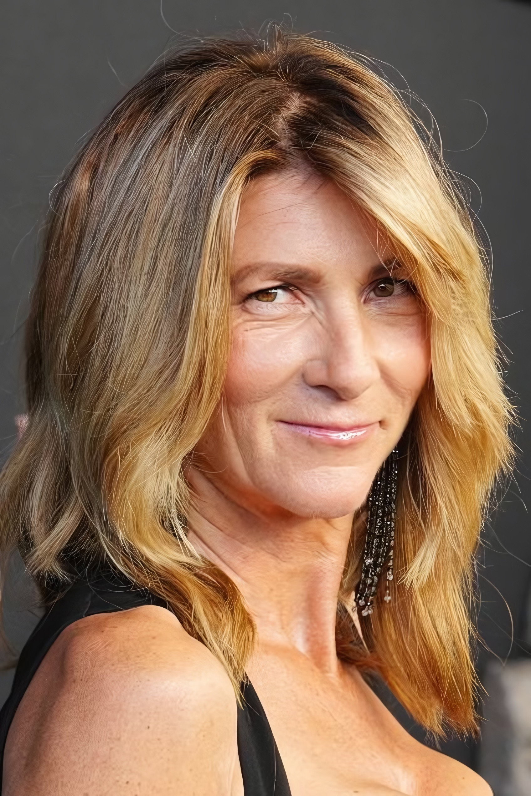 Eve Best as Eleanor Shackleton in Shackleton