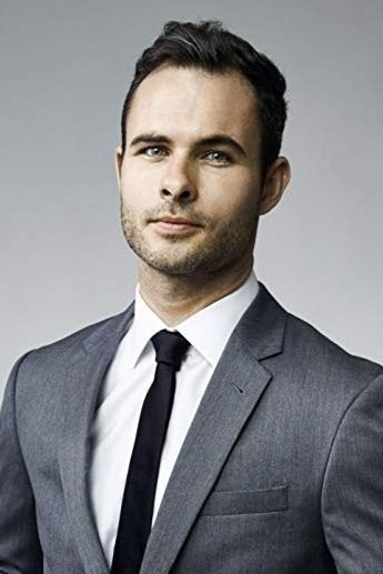 Daniel Vincent Gordh as Dan in Matt and Dan