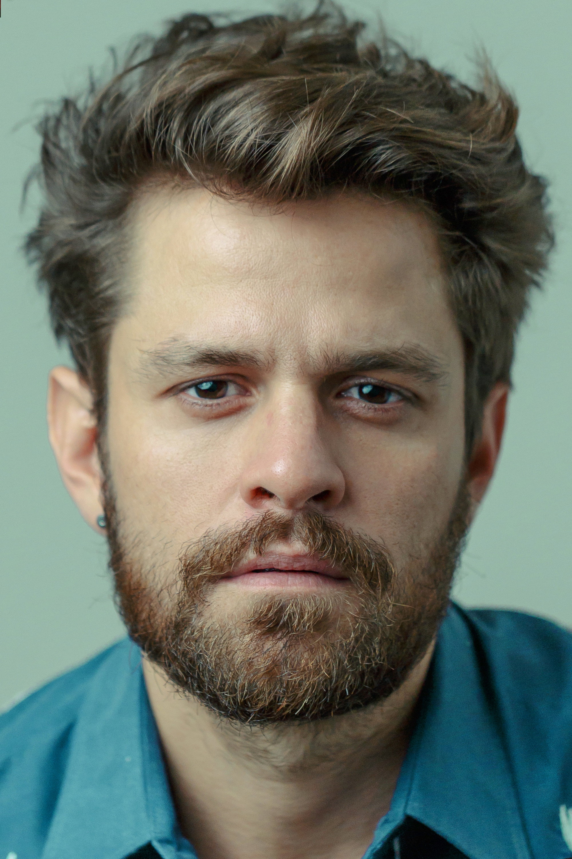 Alejandro Claveaux as Josué in Whatever, Whenever