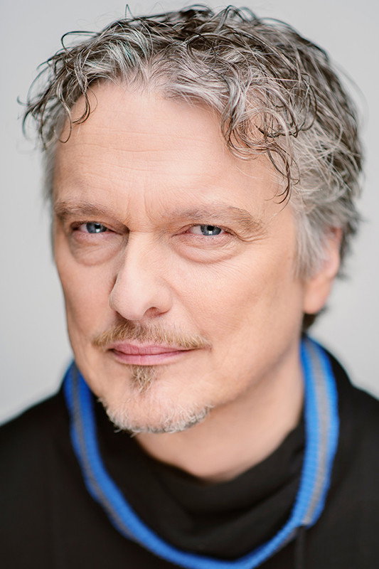 Normand D'Amour as Jean-Luc De Vries in Ruptures