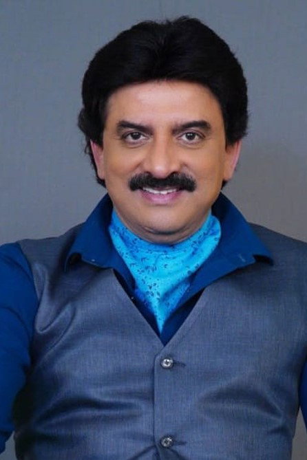 Hiten Kumar as Surya's Father (Mahadev) in Nankhatai